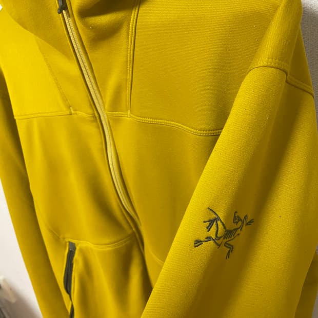 아크테릭스 후드집업 판매