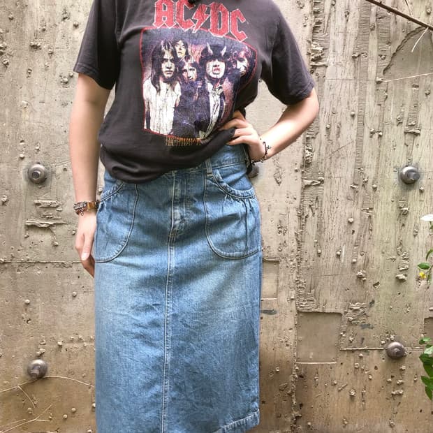 Levi’s denim skirt