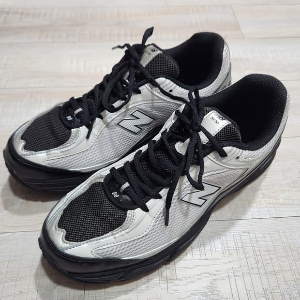 뉴발란스 509 블랙그레이
280사이즈