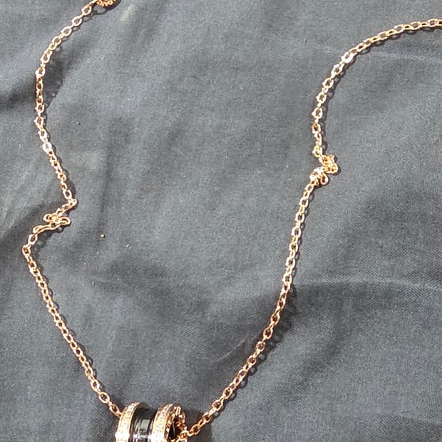 불가리 비제로원 목걸이