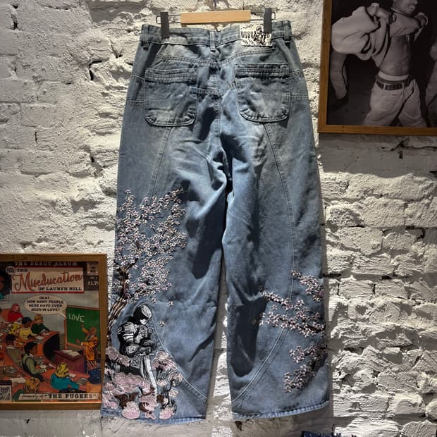 일제빈티지 사쿠라,기사 자수 데님팬츠