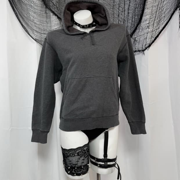 charcoal hood t-shirt