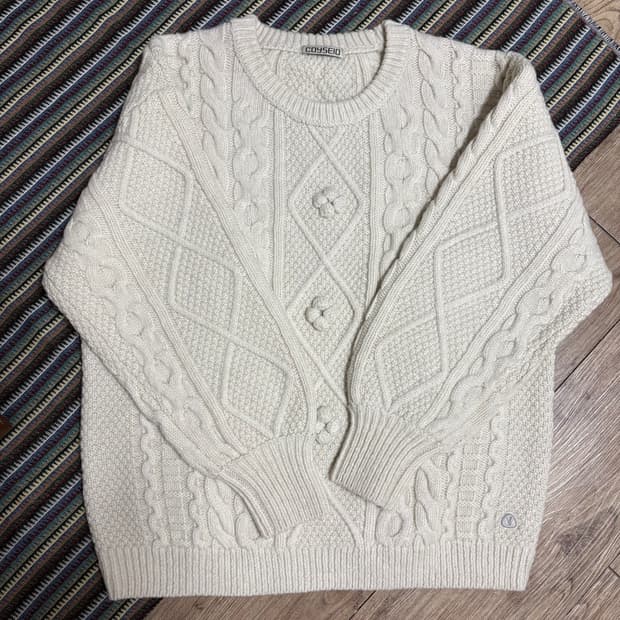 코이세이오 폼폼니트 아이보리