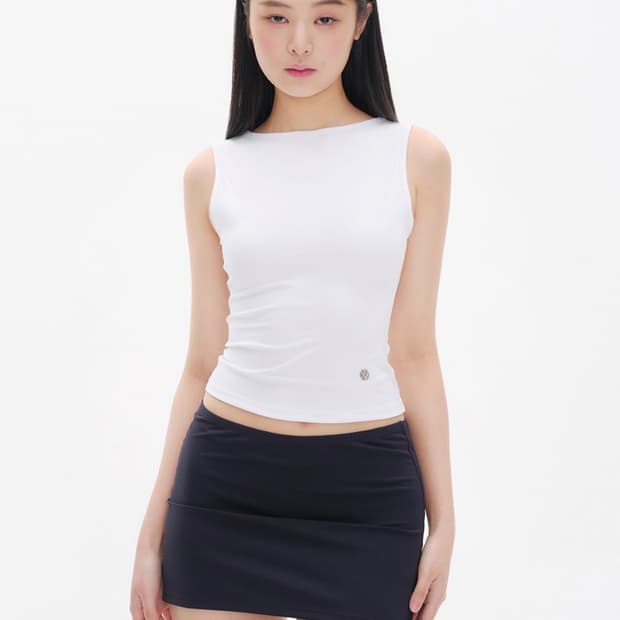 유희 보트넥 슬리브리스 민소매 나시