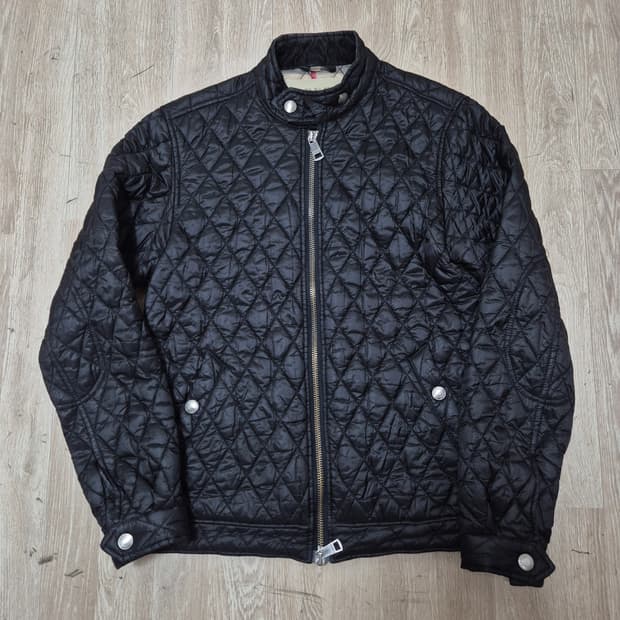 버버리 브릿 여성 다이아몬드 패턴 노바체크 안감 퀼팅자켓 2XL(110)