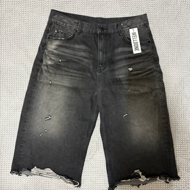 데미지 흑청 데님 버뮤다 팬츠 새상품