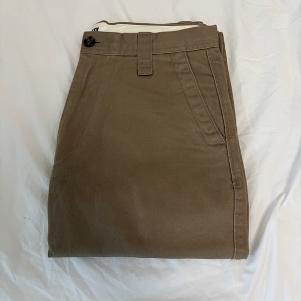 유니클로 와이드핏 치노팬츠 76