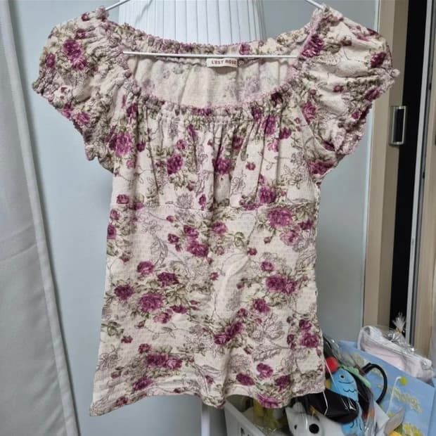 레스트로즈 반팔T