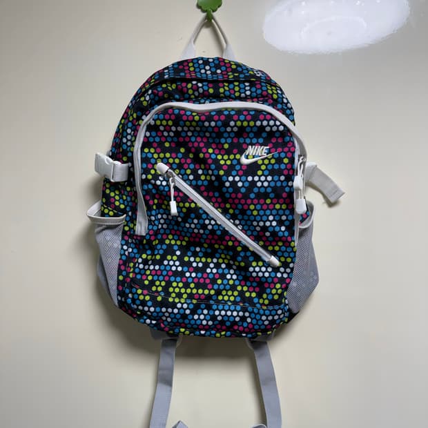 나이키 패턴 백팩