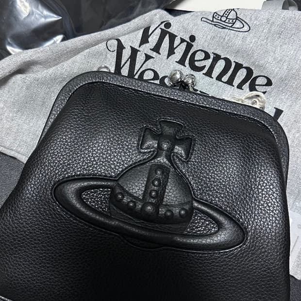 비비안웨스트우드 첼시백