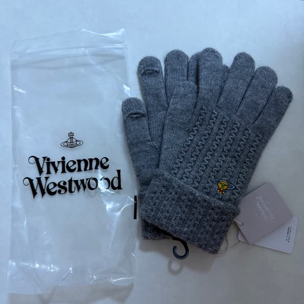 비비안 웨스트우드 니트 장갑 새상품 (그레이)