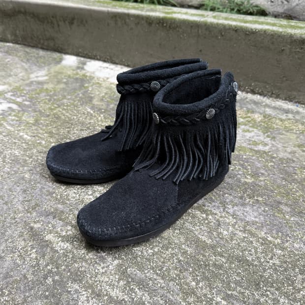 미네통카 프린지 모카신