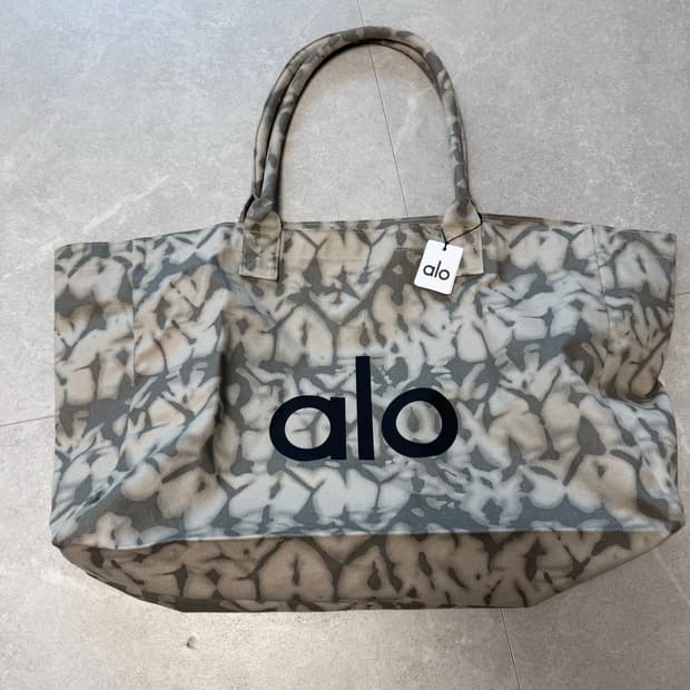 ALO 알로 요가 토트백 새상품