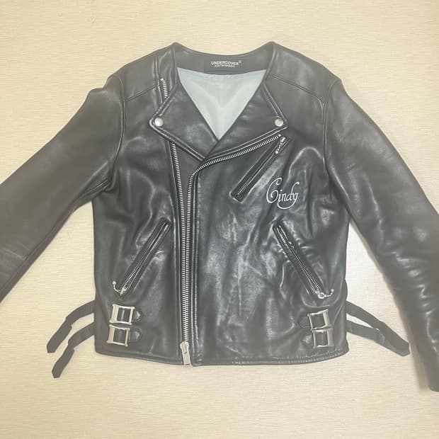 언더커버 신디셔먼 쉽스킨 레더자켓