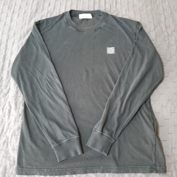 스톤아일랜드 롱슬리브 긴팔티