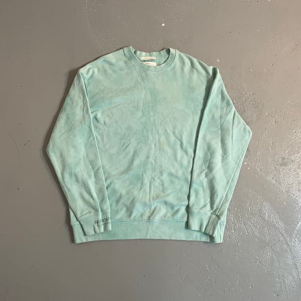 비이커 맨투맨 슬리브