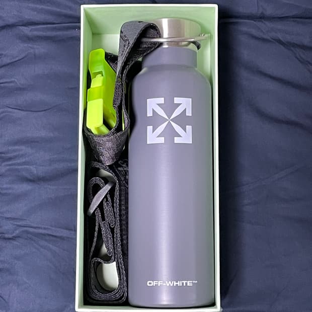 오프화이트 숄더 스트랩 써모스 텀블러