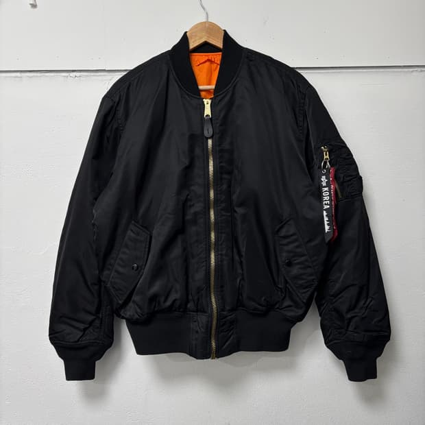 알파인더스트리 블랙 MA-1 항공 점퍼