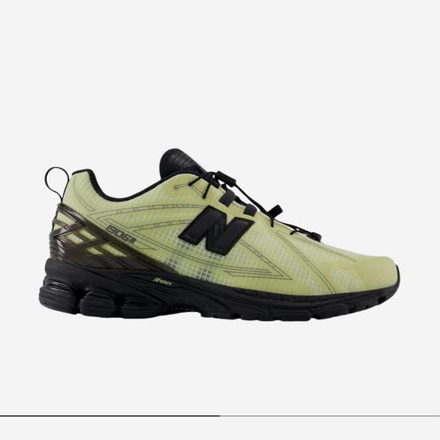 뉴발 1906r 피스타차오 버터 모델