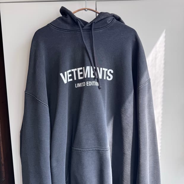 베트멍 로고 오버핏 후드티