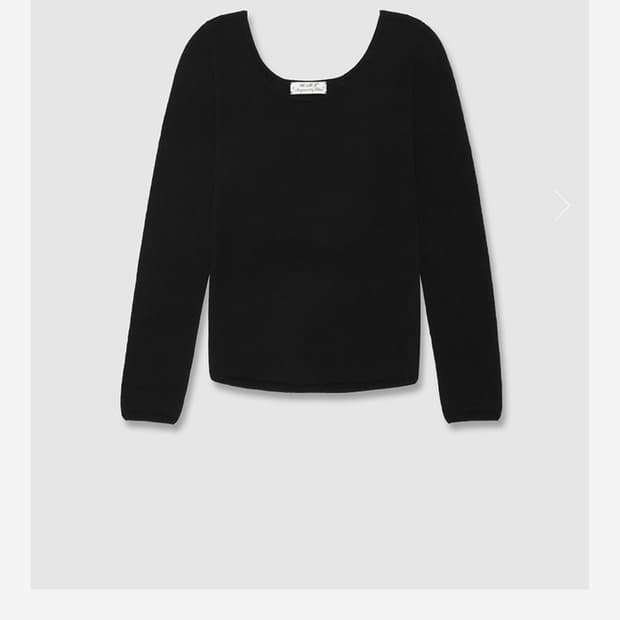 얼바닉30 스쿱넥니트