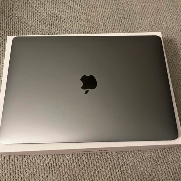 13형 MacBook Pro 터치바 18년식