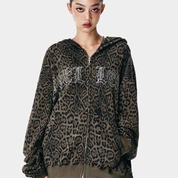 STUDDED ZIP-UP HOODIE OVERSIZED LEOPARD