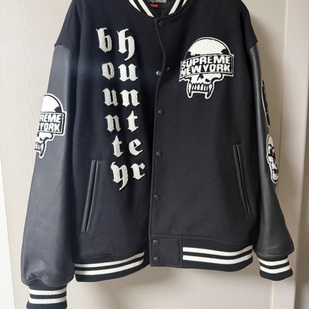 슈프림 x 바운티 헌터 바시티 23FW XL