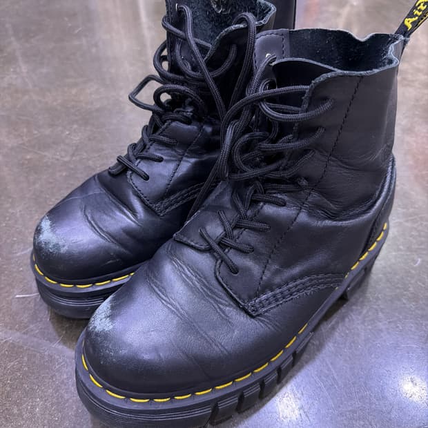 닥터마틴 오드릭 8홀 부츠 워커 250