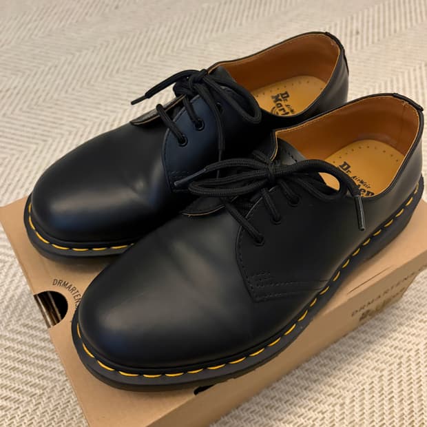 닥터마틴 1461 블랙스무스 국내매장판 250사이즈