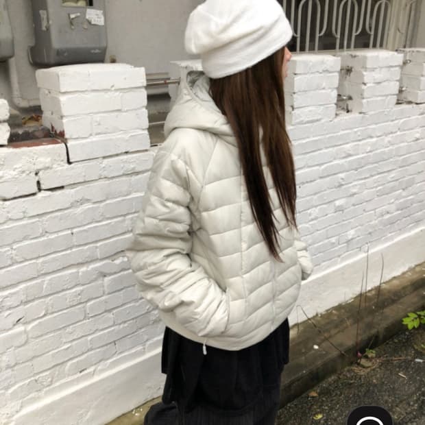 서울베이스드 에센셜 경량 패딩 그레이 [새상품]