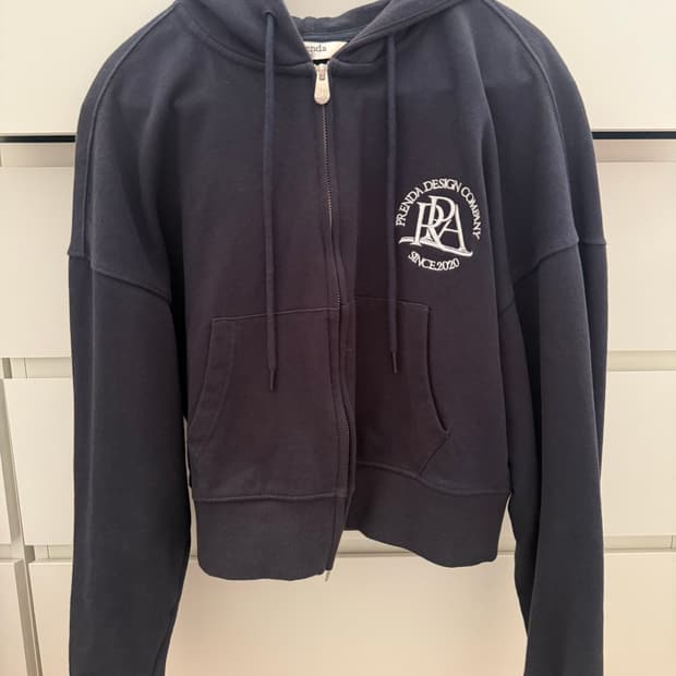 프렌다 후드집업