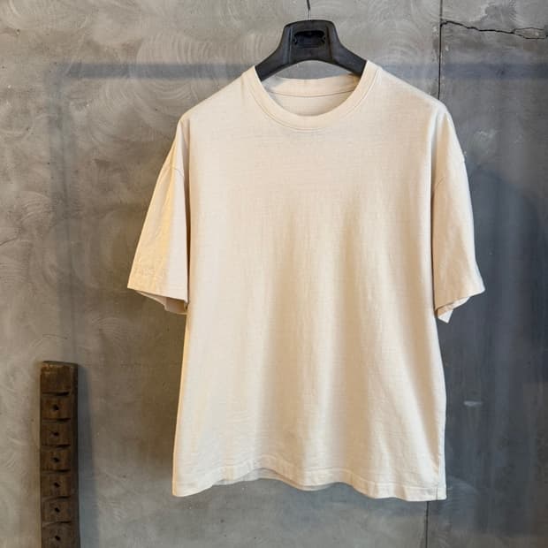 도큐먼트 티셔츠 100