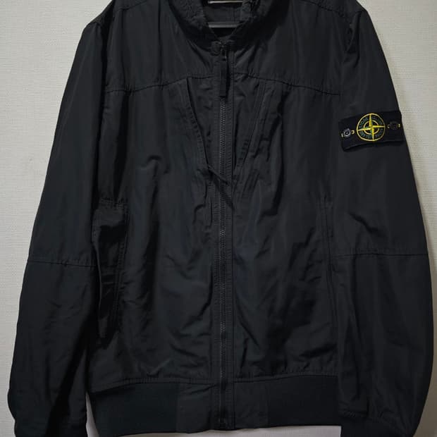 백화점텍 스톤아일랜드 마이크로랩스 점퍼 자켓 100 / L