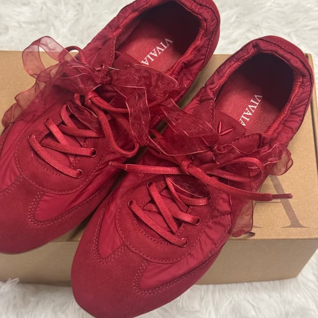 비바이아 VIVAIA 얀시 레드 새상품 235