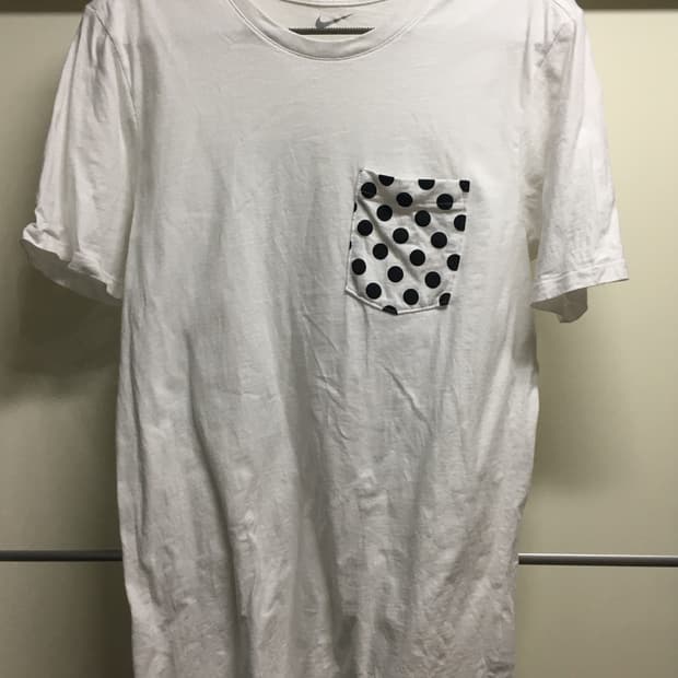 나이키 도트 포켓 반팔