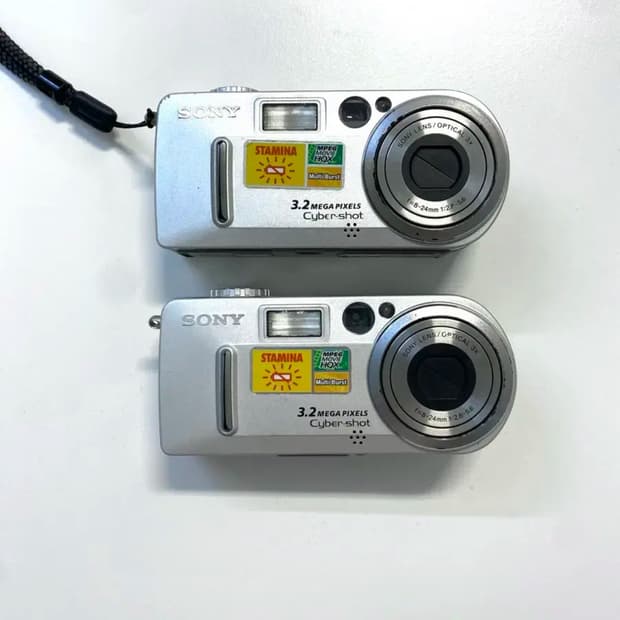 소니 사이버샷 DSC-P7 디지털 카메라