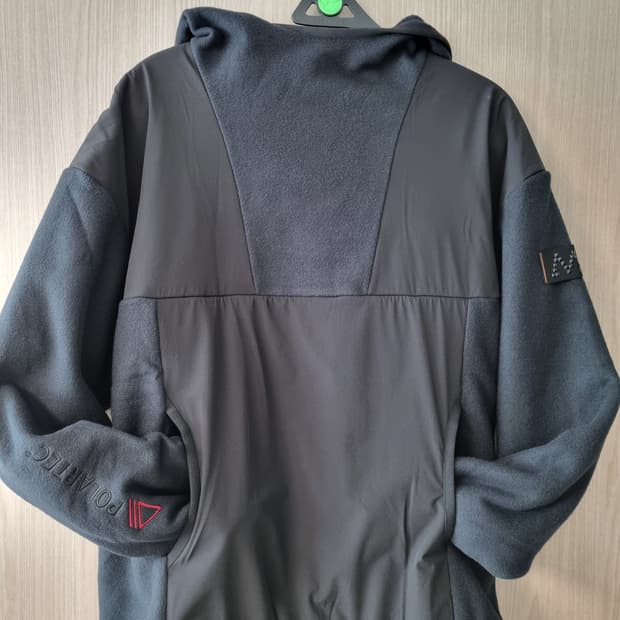 와이드앵글 폴라텍 후드 100