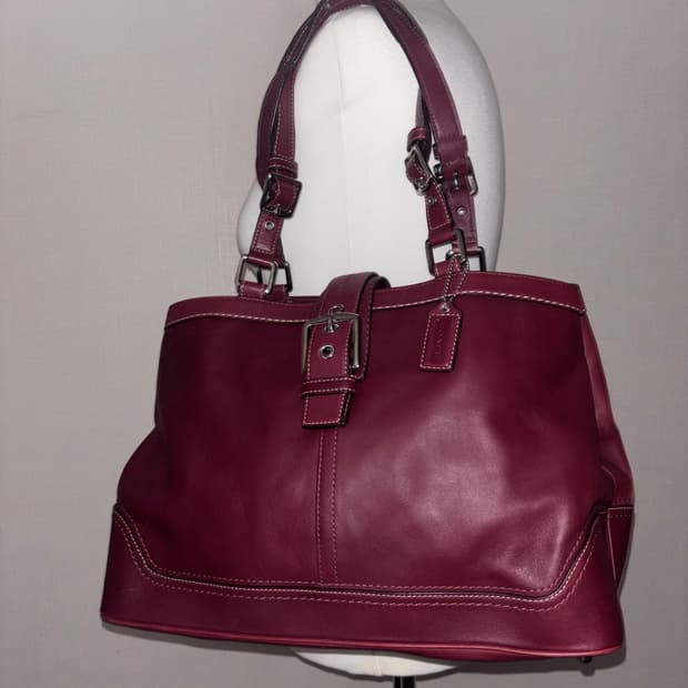 Coach vintage burgundy bag