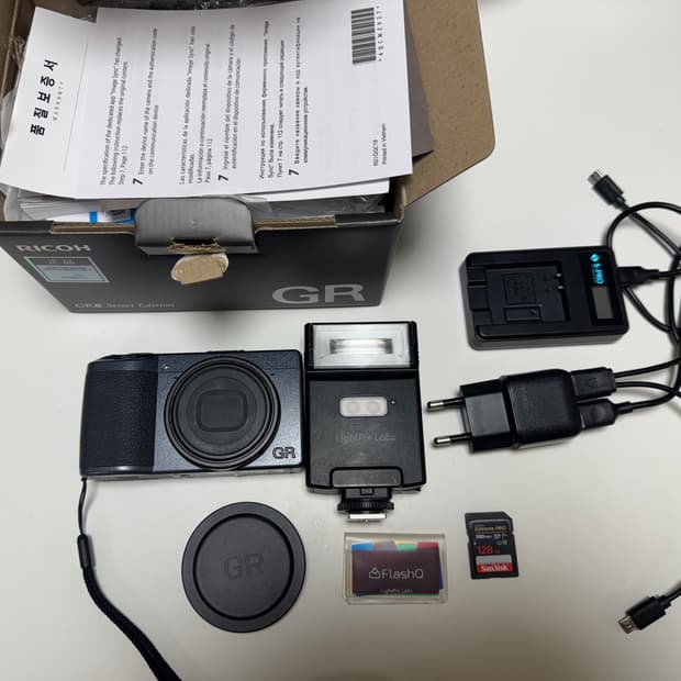 리코GR3 스트릿에디션+라이트픽스 플래시