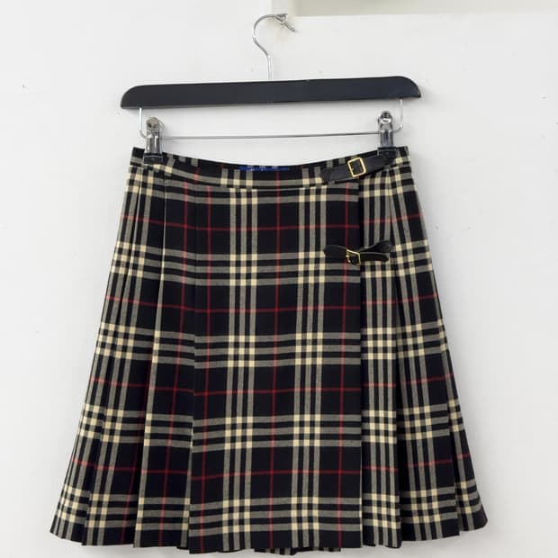 버버리 스커트