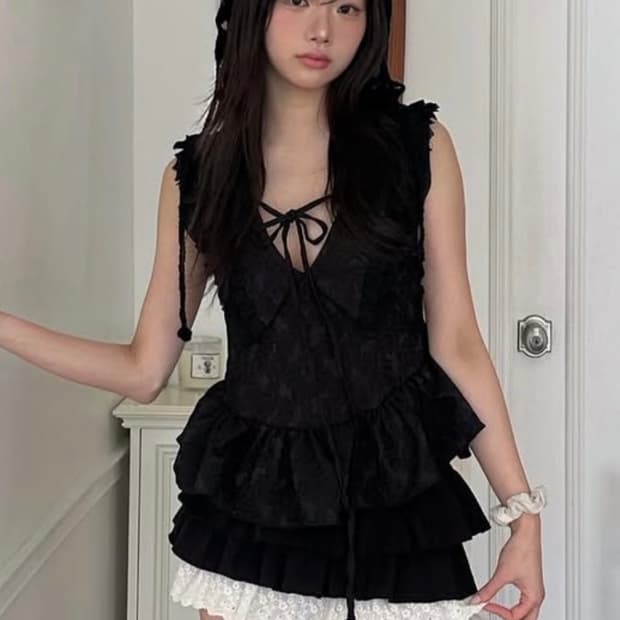 뉴얼린 에리얼 프릴 레이스 블라우스 ariel frill blouse
