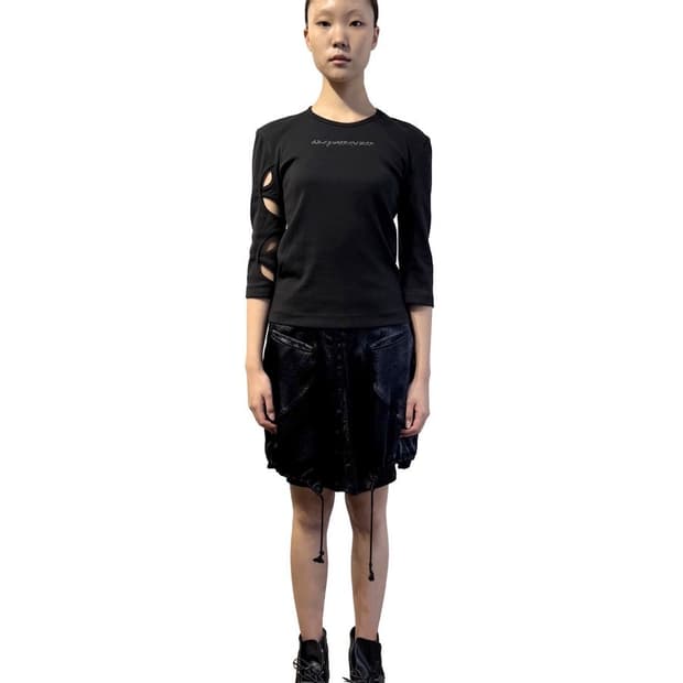 오들리워크샵 Bustle 3-Quarter Cutout Tee