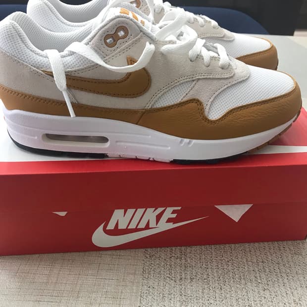 에어맥스1 브론즈 250