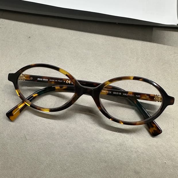 Miumiu 리가드 선글라스