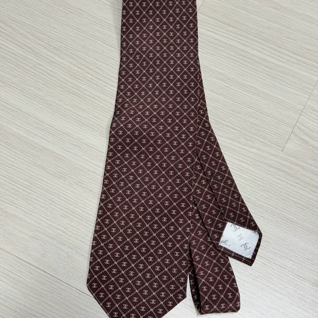 샤넬 로고 넥타이