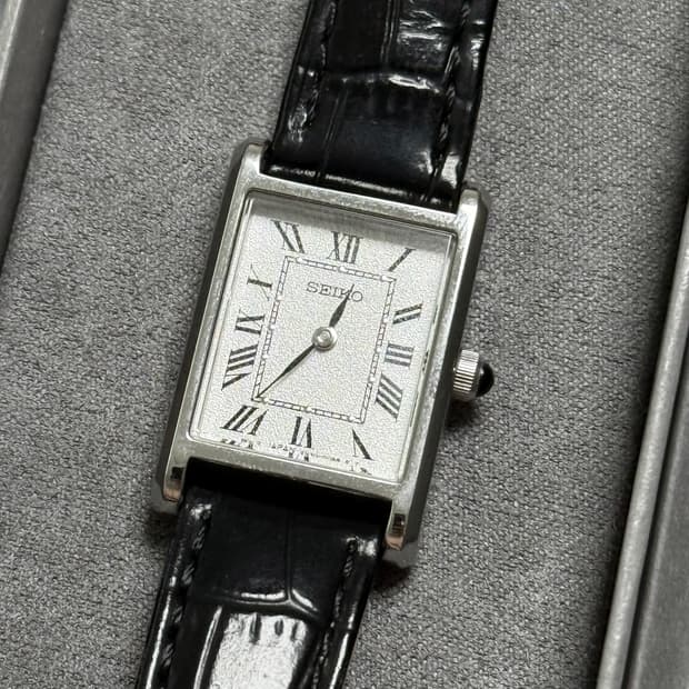 세이코 Seiko x 나노 유니버스 콜라보 한정판 탱크 