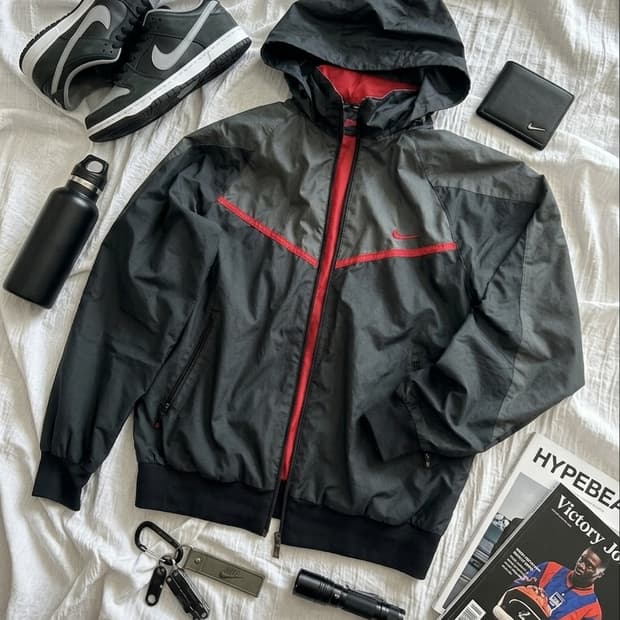 나이키(NIKE) 정품 남성 헤리티지 바람막이 (L)