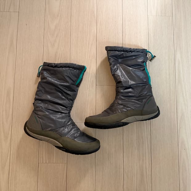 merell frost glove boots