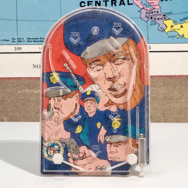 빈티지 소품 미국 LA경찰 핀볼게임